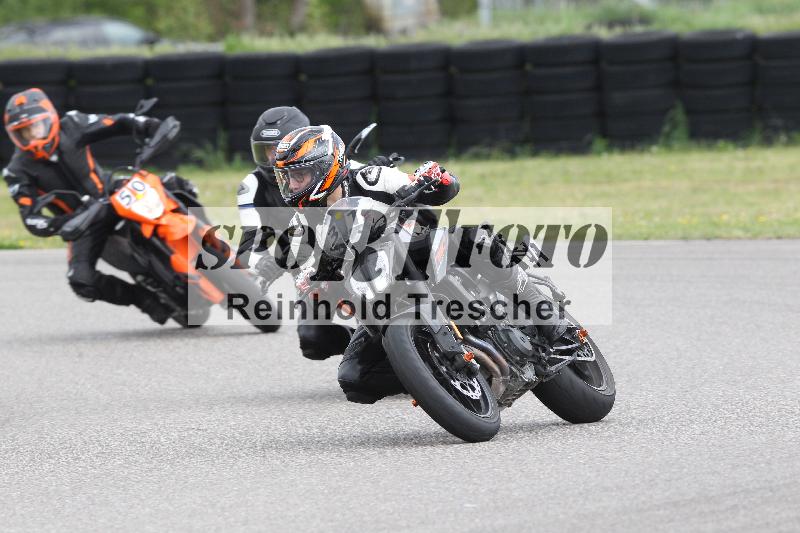 /Archiv-2025/10 23.04.2025 Cornu Master School ADR/rot-rouge/31